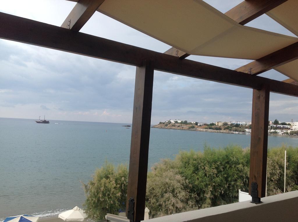 Eva Rooms Makrýgialos Екстериор снимка