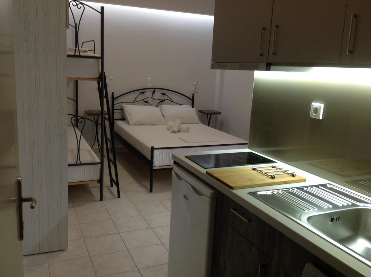 Eva Rooms Makrýgialos Екстериор снимка